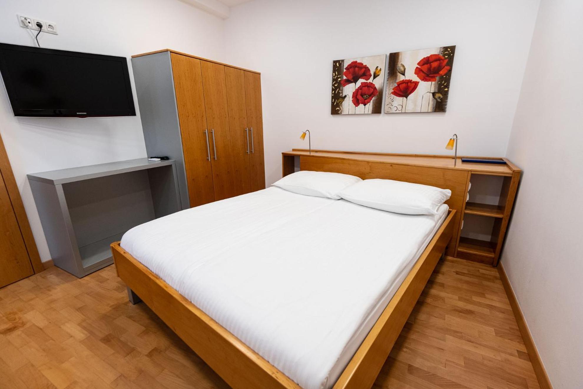 Apartmaji In Sobe Ramar Hotel Straza Bagian luar foto