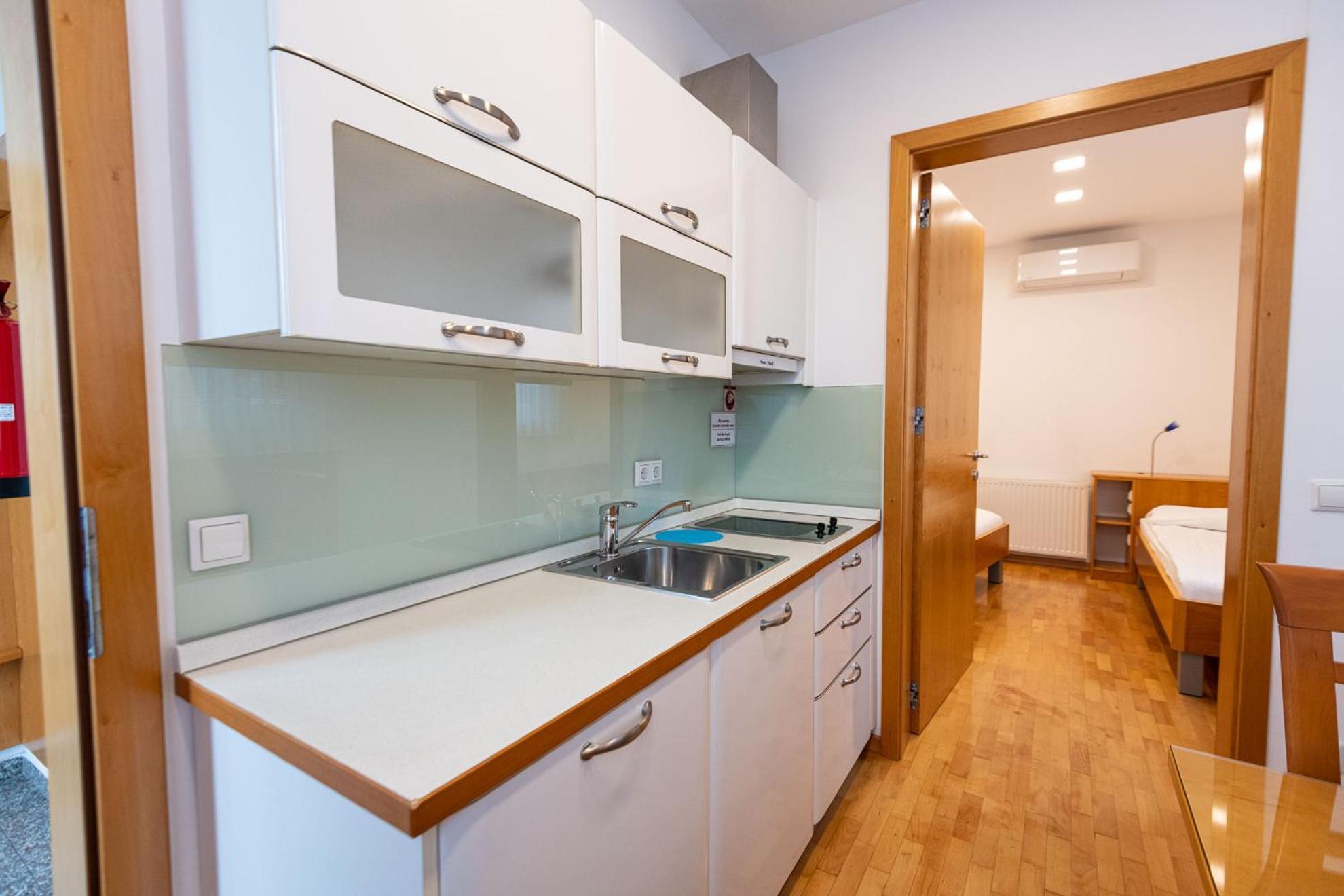 Apartmaji In Sobe Ramar Hotel Straza Bagian luar foto